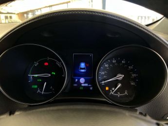 TOYOTA C-HR 1.8 C-HR-Dynamic HEV CVT 5dr