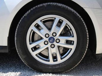FORD TOURNEO CONNECT 1.5 TDCI Titanium Auto 5dr