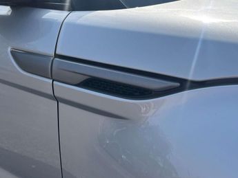 Land Rover RANGE ROVER EVOQUE 2.2 Range Rover Evoque Pure Tech SD4 Auto 4WD 5dr