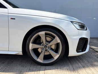 Audi A4 2.0 A4 Black Edition 35 TDI Semi-Auto 4dr
