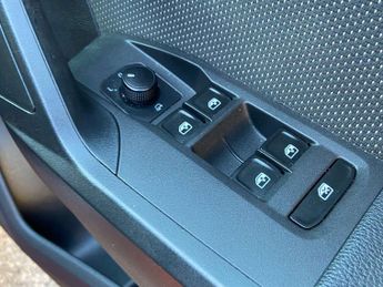 SEAT Arona 1.6 TDI XCELLENCE SUV 5dr Diesel DSG Euro 6 (s/s) (95 ps)