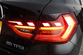 Audi A1 1.0 TFSI 25 Technik Sportback 5dr Petrol Manual Euro 6 (s/s) (95