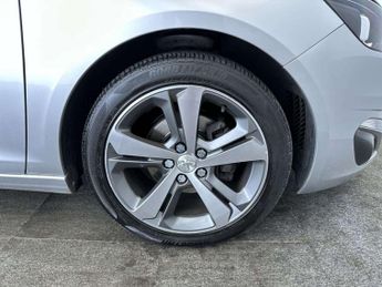 Peugeot 308 1.2 308 Allure S/S Auto 5dr