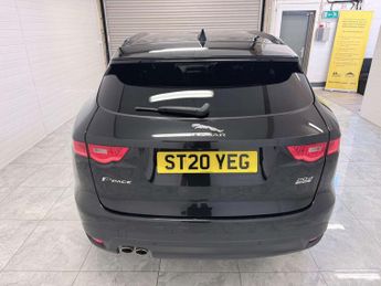 JAGUAR F-PACE 2.0 F-PACE Chequered Flag AWD D Auto 4WD 5dr