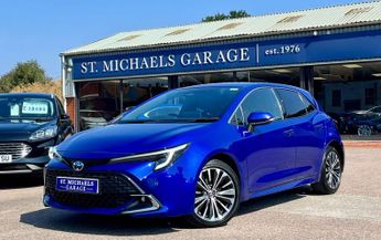 TOYOTA COROLLA 1.8 Corolla Design HEV CVT 5dr