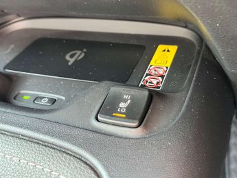 TOYOTA COROLLA 1.8 Corolla Design HEV CVT 5dr