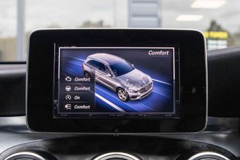 MERCEDES-BENZ GLC 2.1 GLC220d AMG Line SUV 5dr Diesel G-Tronic 4MATIC Euro 6 (s/s)