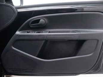 VOLKSWAGEN UP! e-up! 5dr