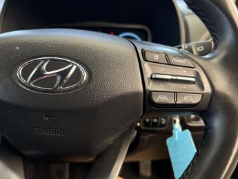 HYUNDAI KONA SE CONNECT GDI HEV S-A