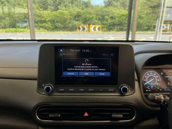HYUNDAI KONA SE CONNECT GDI HEV S-A