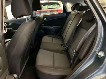 HYUNDAI KONA SE CONNECT GDI HEV S-A