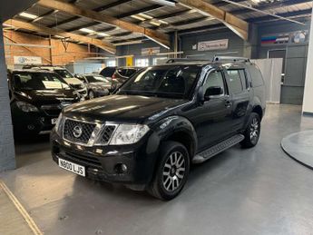 Nissan Pathfinder 2.5 Pathfinder Tekna dCi 188 4WD 5dr