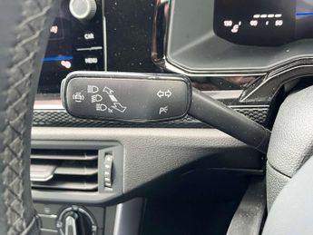 VOLKSWAGEN POLO 1.0 Polo Life TSi Semi-Auto 5dr