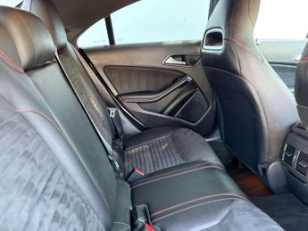 Mercedes-Benz CLA 2.1 CLA 220 D AMG Line Auto 4dr