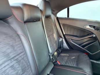 Mercedes-Benz CLA 2.1 CLA 220 D AMG Line Auto 4dr