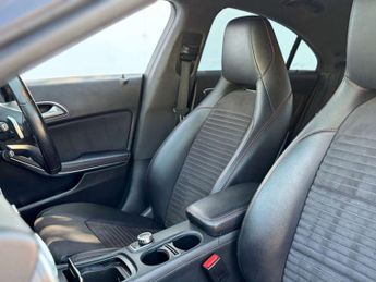 Mercedes-Benz CLA 2.1 CLA 220 D AMG Line Auto 4dr