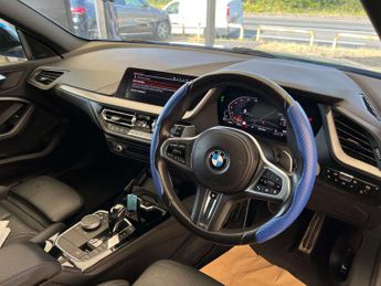 BMW 2 SERIES 2.0 220d M Sport Auto 4dr