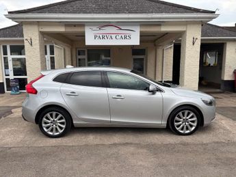 Volvo V40 2.0 V40 SE Luxury Nav D3 5dr