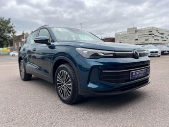 VOLKSWAGEN TIGUAN 1.5 Tiguan Life TSi PHEV Semi-Auto 5dr