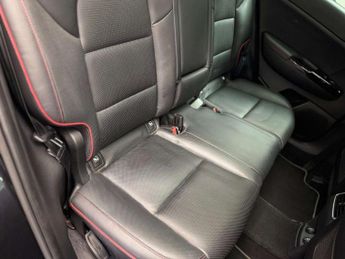 KIA SPORTAGE 2.0 Sportage GT-Line S CRDi ISG 4x4 Auto 4WD 5dr