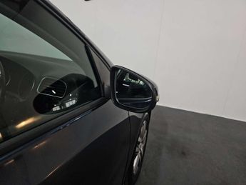Volkswagen Golf 1.6 Golf SE TDI Semi-Auto 5dr