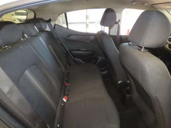 Hyundai i10 1.0 Premium Hatchback 5dr Petrol Auto Euro 6 (s/s) (67 ps)