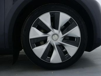 TESLA MODEL Y (Dual Motor) Long Range SUV 5dr Electric Auto 4WDE (384 bhp)