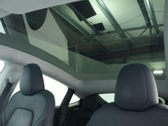 TESLA MODEL Y (Dual Motor) Long Range SUV 5dr Electric Auto 4WDE (384 bhp)