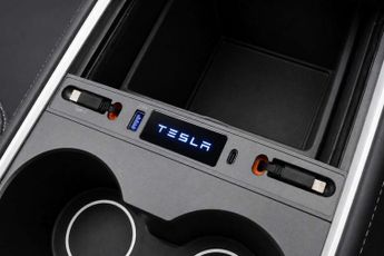 TESLA MODEL Y (Dual Motor) Long Range SUV 5dr Electric Auto 4WDE (384 bhp)
