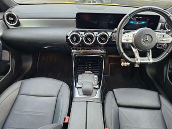 MERCEDES-BENZ CLA 2.0 AMG CLA 35 4Matic Auto 4WD 4dr