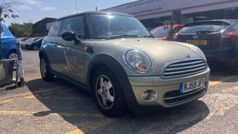 MINI Hatch 1.6 Cooper D Hatchback 3dr Diesel Manual Euro 4 (110 ps)