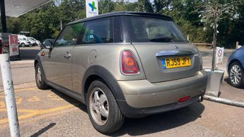 MINI HATCH 1.6 Cooper D Hatchback 3dr Diesel Manual Euro 4 (110 ps)