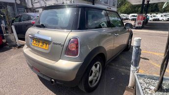 MINI HATCH 1.6 Cooper D Hatchback 3dr Diesel Manual Euro 4 (110 ps)