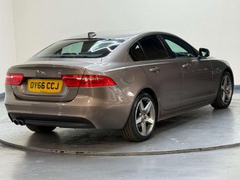 Jaguar XE 2.0 XE R-Sport D Auto 4dr