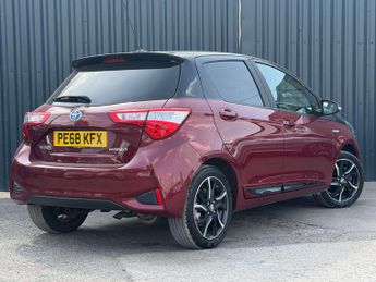 TOYOTA YARIS 1.5 Yaris Bi-Tone VVT-i HEV CVT 5dr