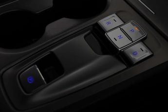 Hyundai KONA 39kWh Premium SUV 5dr Electric Auto (10.5kW Charger) (136 ps)