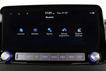 Hyundai KONA 39kWh Premium SUV 5dr Electric Auto (10.5kW Charger) (136 ps)