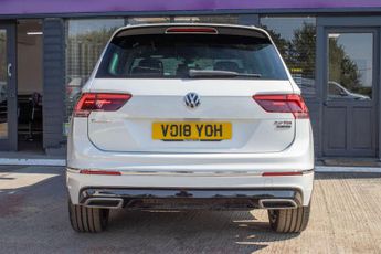 VOLKSWAGEN TIGUAN 2.0 BiTDI R-Line SUV 5dr Diesel DSG 4Motion Euro 6 (s/s) (240 ps
