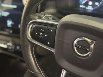 VOLVO XC40 1.5 XC40 R-Design T3 Auto 5dr