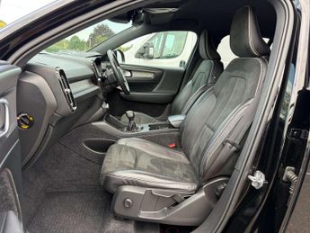 Volvo XC40 1.5 XC40 R-Design T3 5dr