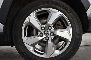 Toyota RAV4 2.5 VVT-h Design SUV 5dr Petrol Hybrid CVT 4WD Euro 6 (s/s) (222