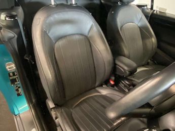MINI CONVERTIBLE 1.5 Cooper Exclusive Auto 2dr
