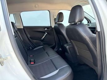 Peugeot 2008 1.6 2008 Allure e-HDi Semi-Auto 5dr