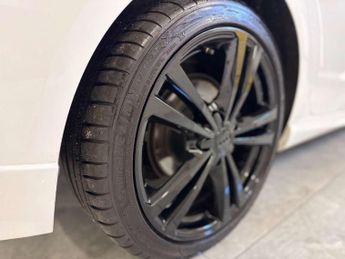 Audi A3 1.5 A3 Sportback 35 TFSI S Line Semi-Auto 5dr