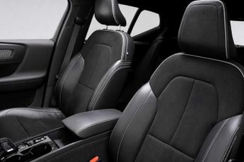 VOLVO XC40 1.5h T5 Twin Engine Recharge 10.7kWh R-Design Pro SUV 5dr Petrol
