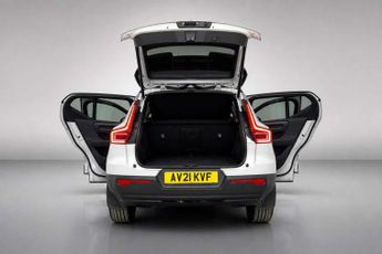VOLVO XC40 1.5h T5 Twin Engine Recharge 10.7kWh R-Design Pro SUV 5dr Petrol