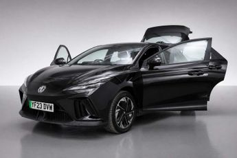 MG MG4 64kWh SE Long Range Hatchback 5dr Electric Auto (203 ps)