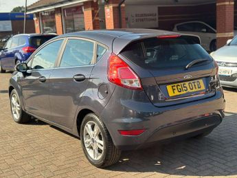 FORD FIESTA 1.6 Fiesta Zetec Auto 5dr