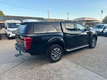 NISSAN NAVARA 2.3 dCi Tekna Pickup Double Cab 4dr Diesel Manual 4WD Euro 6 (s/