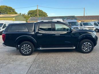 NISSAN NAVARA 2.3 dCi Tekna Pickup Double Cab 4dr Diesel Manual 4WD Euro 6 (s/